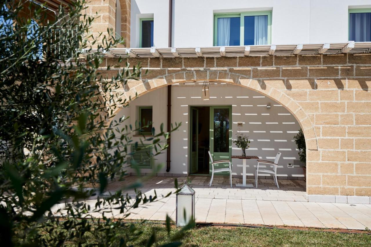 Montiro' Hotel Santa Maria di Leuca Exteriör bild