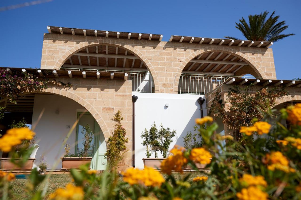 Montiro' Hotel Santa Maria di Leuca Exteriör bild