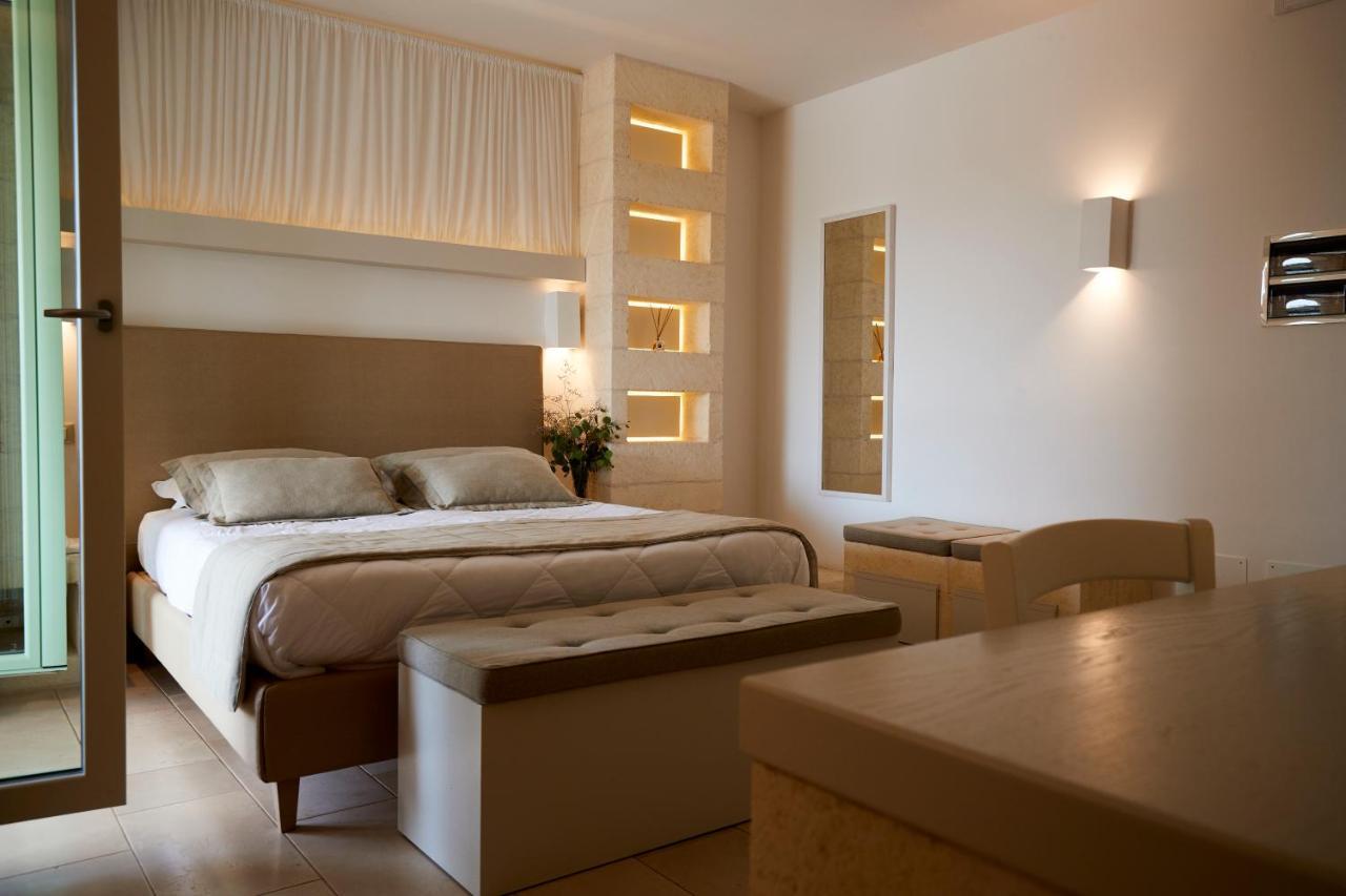 Montiro' Hotel Santa Maria di Leuca Exteriör bild